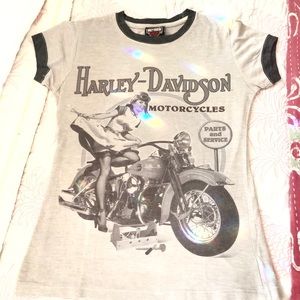 SUPER CUTE Pin-up girl Harley-Davidson t-shirt
